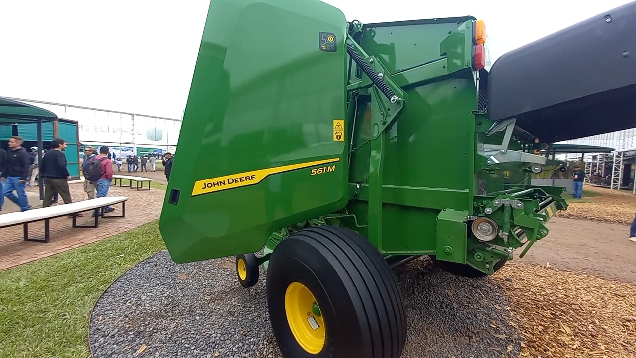 John Deere y una “alta demanda” de equipos forrajeros 