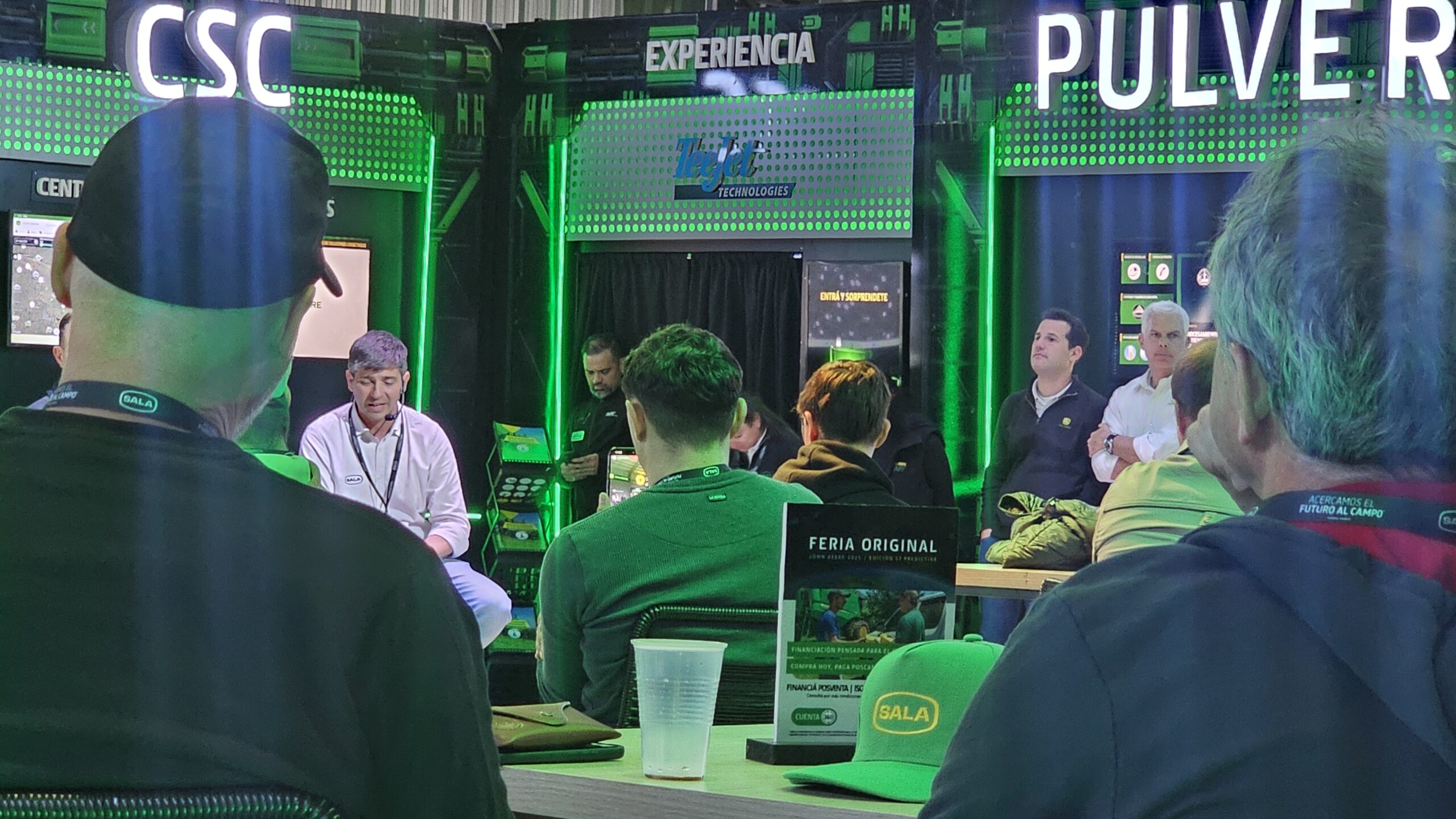 Tecnología que piensa: John Deere lleva la información al campo