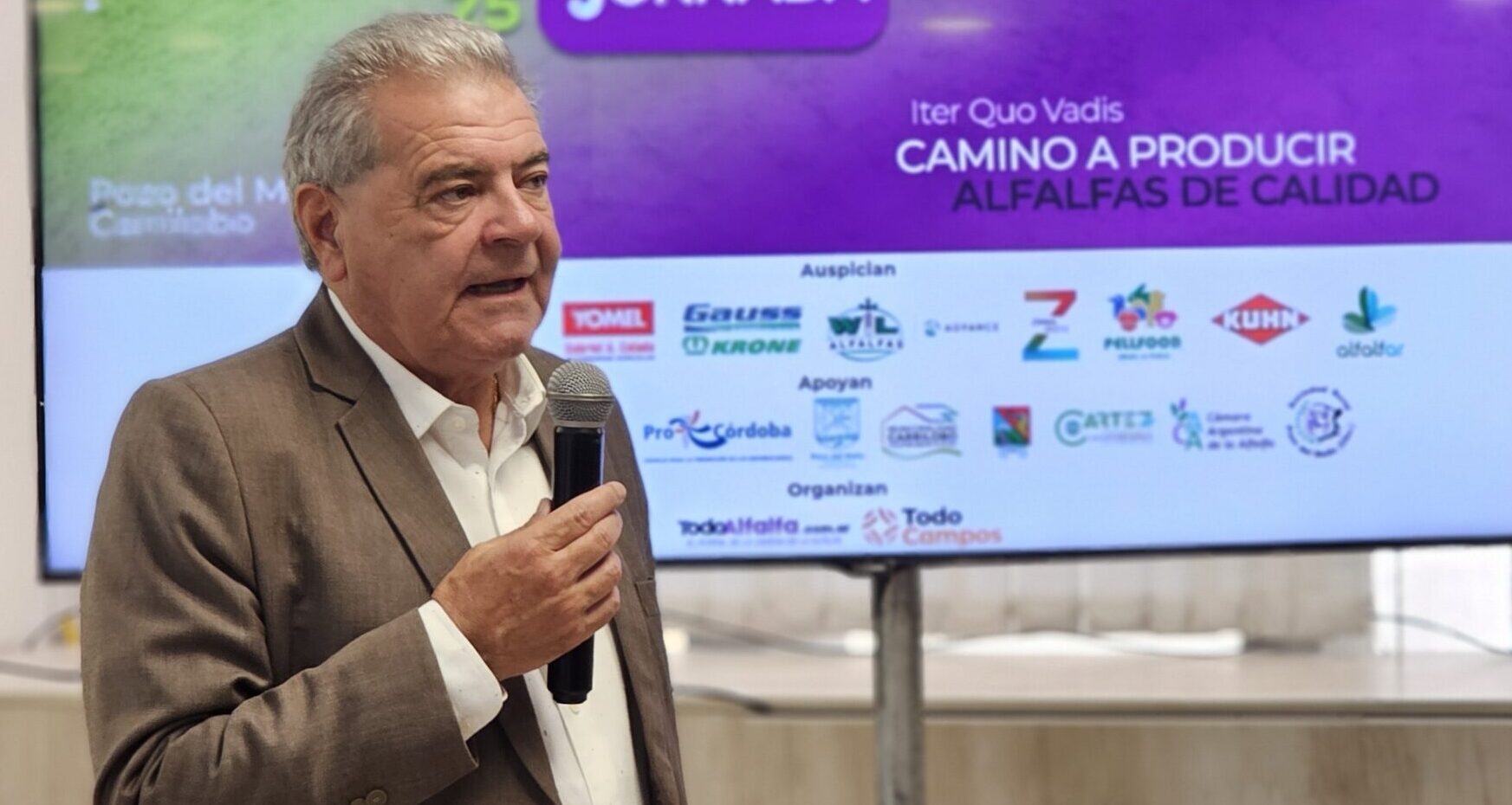 Busso respaldó ExpoAlfa Córdoba y mira con entusiasmo el desarrollo alfalfero