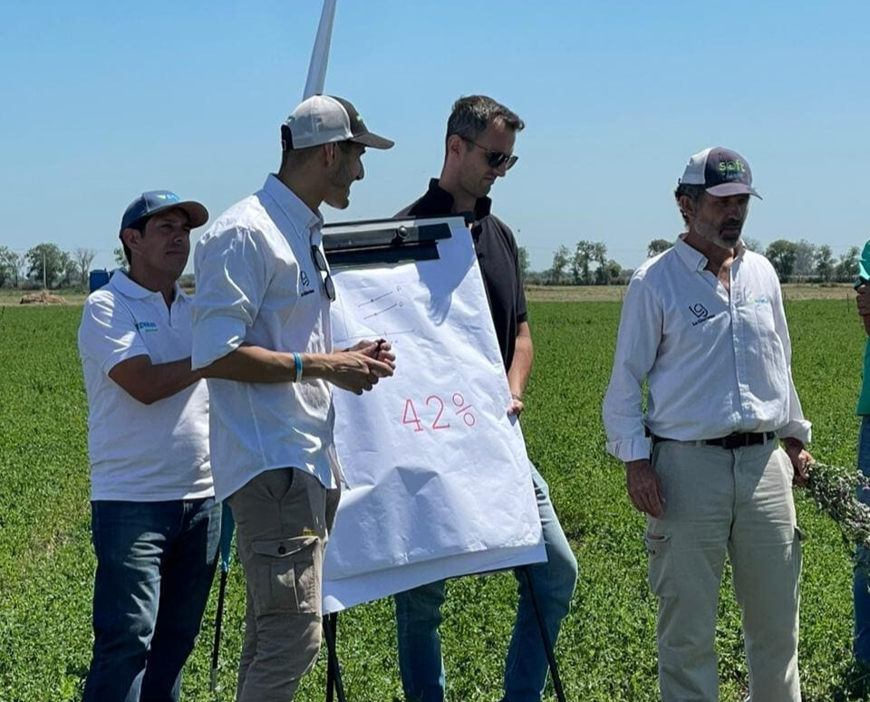Gentos presentó claves para potenciar la rentabilidad lechera a través de la genética y el manejo de pasturas
